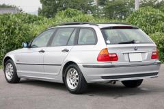 滋賀県中古車　BMW 3シリーズツーリング 318i