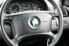 滋賀県中古車　BMW 3シリーズツーリング 318i