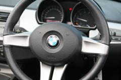 滋賀県中古車　BMW Z4 ロードスター2.5i