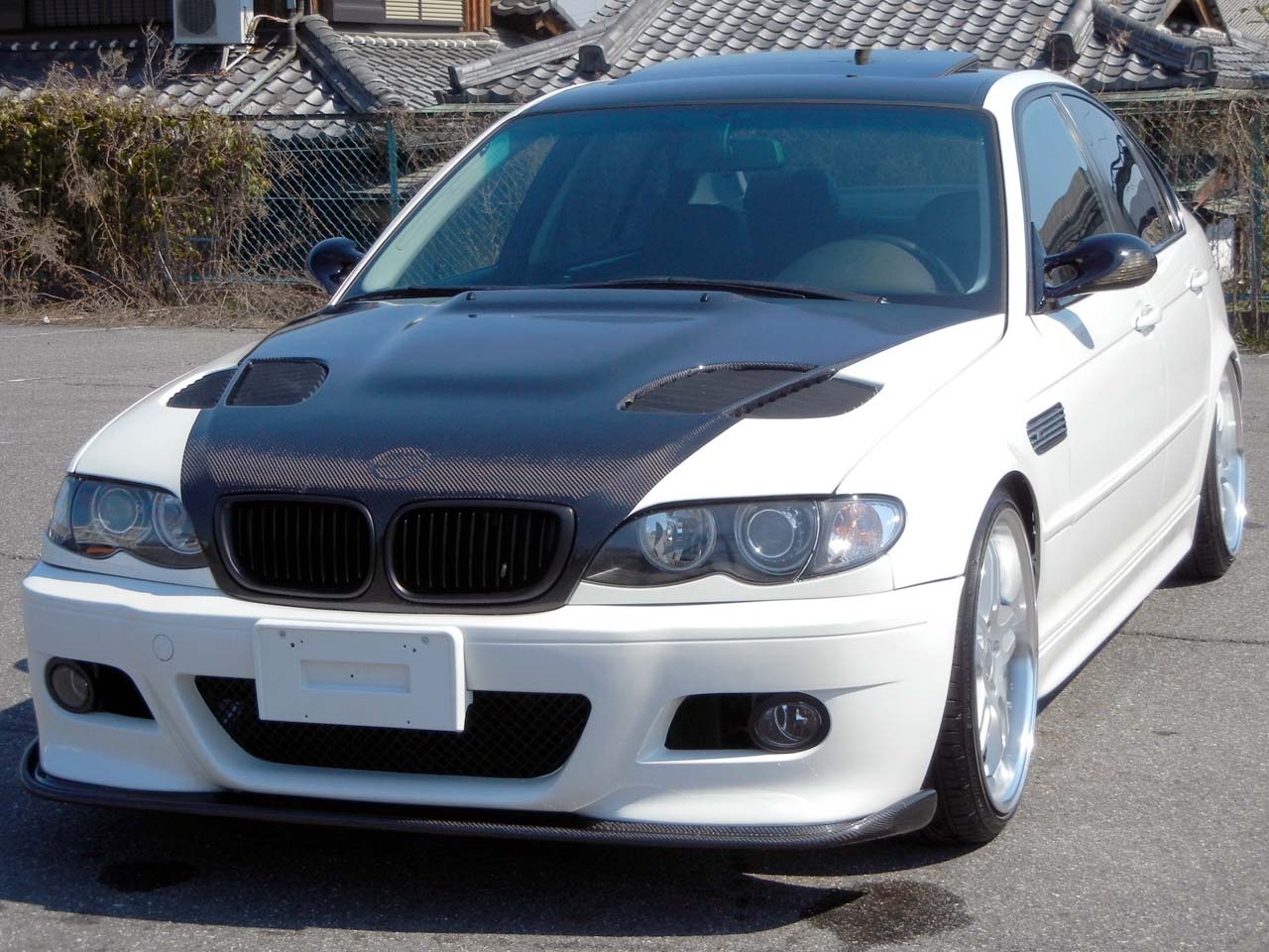 滋賀県中古車　BMW 3シリーズ 323i　ハイライン　後期ルック　左ハンドル