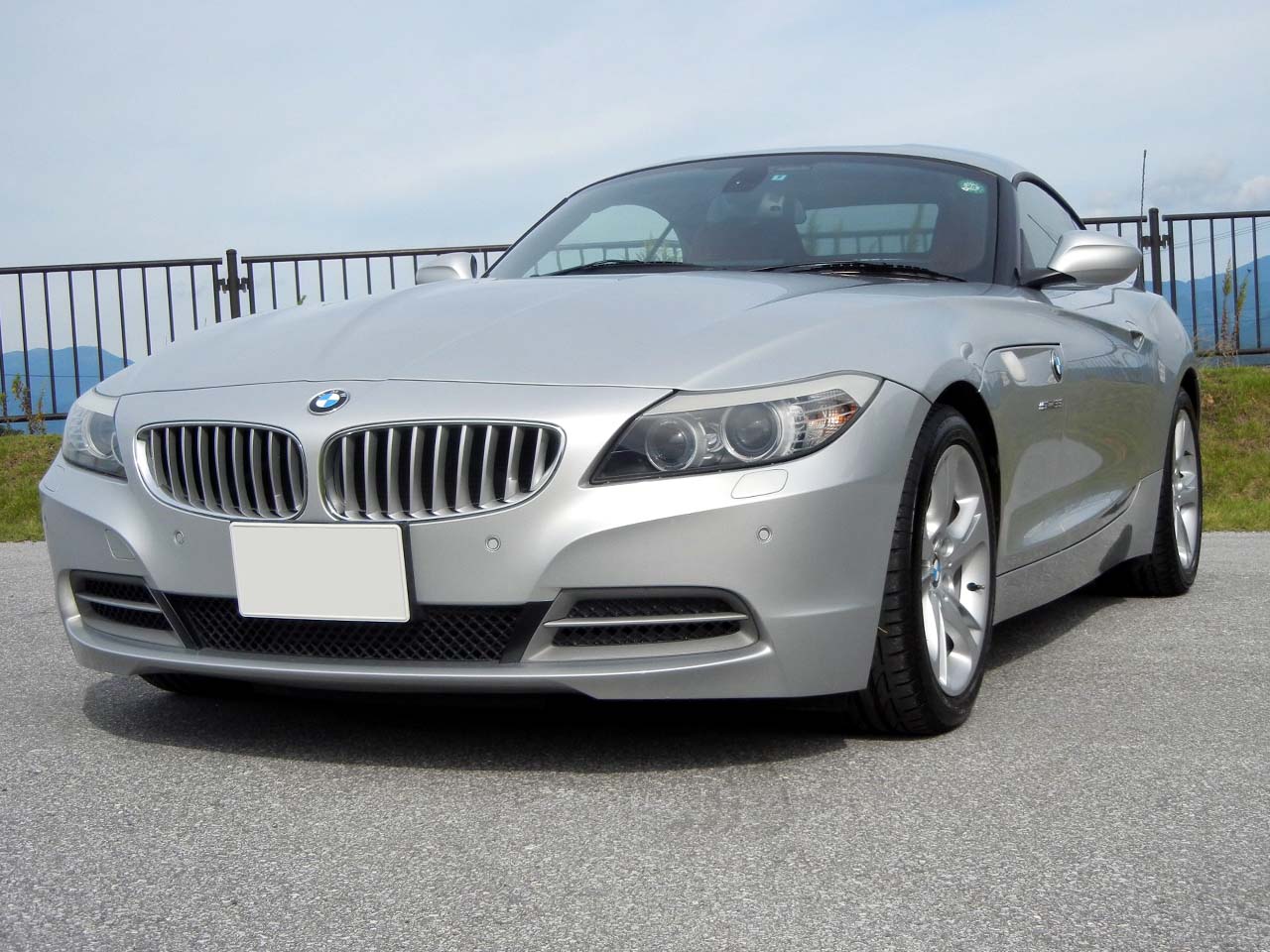 滋賀県中古車　BMW Ｚ4 Ｚ4　ｓＤｒｉｖｅ35i