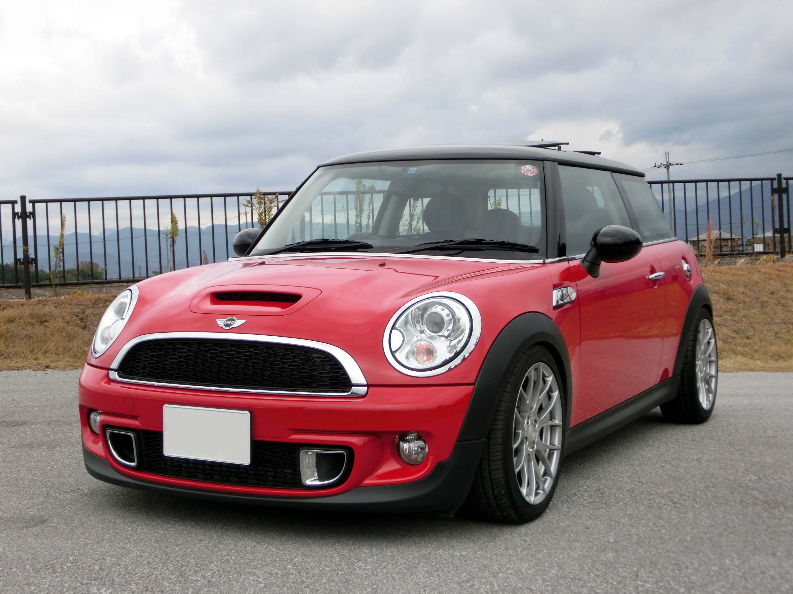 滋賀県中古車　BMW MINI クーパーS