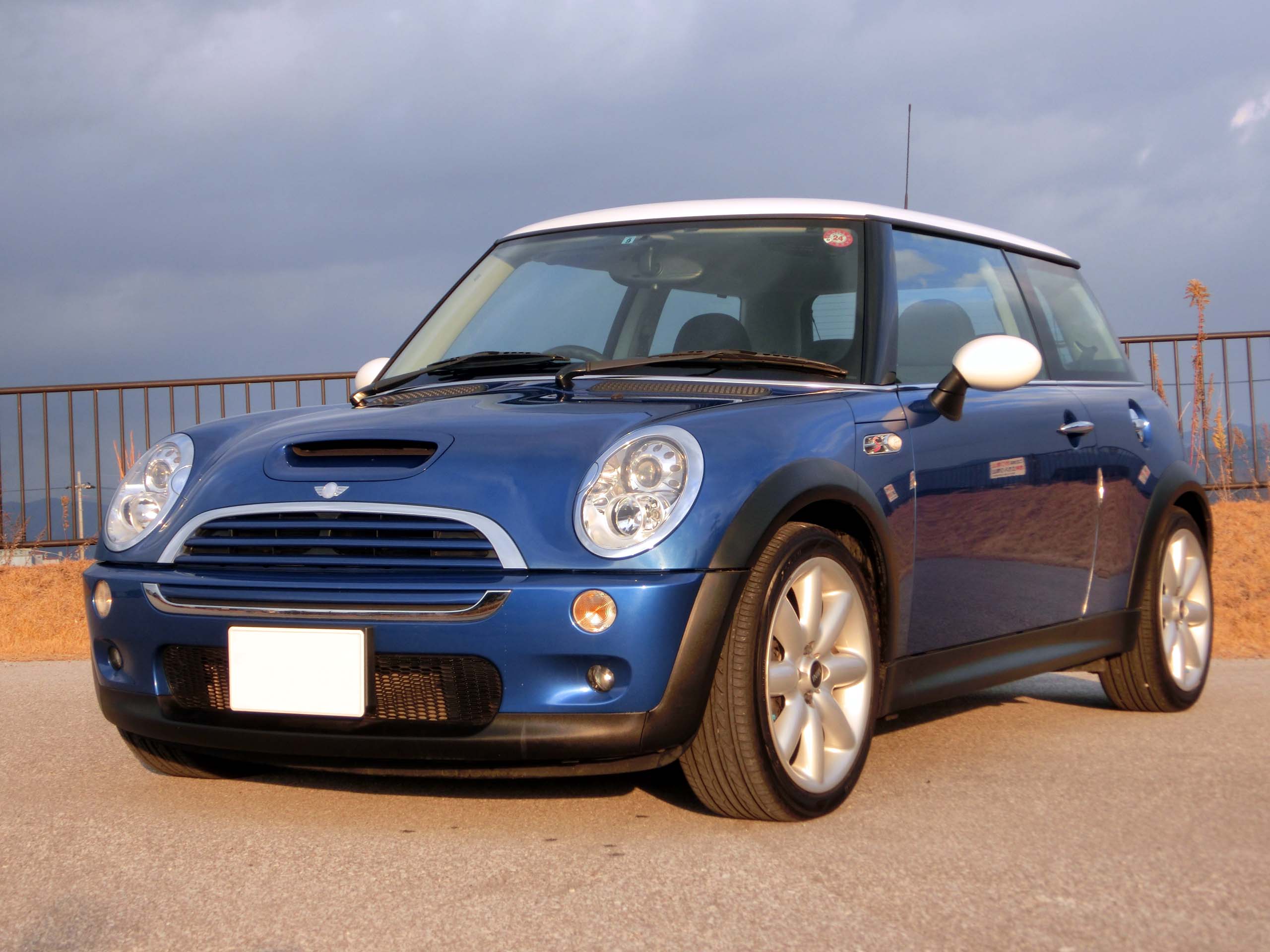 滋賀県中古車　BMW MINI クーパーS