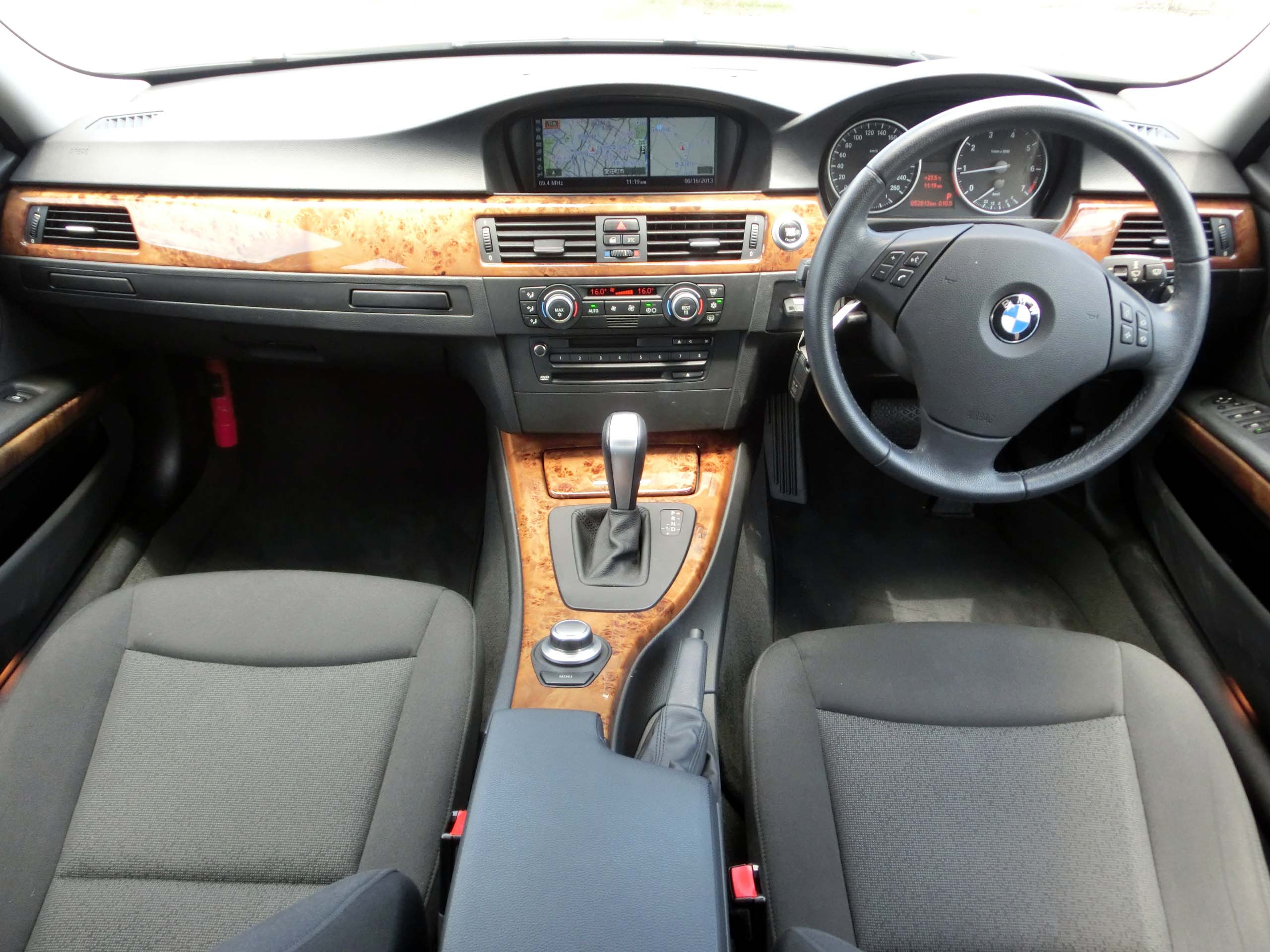 滋賀県中古車 BMW 3シリーズ 320i ハイライン