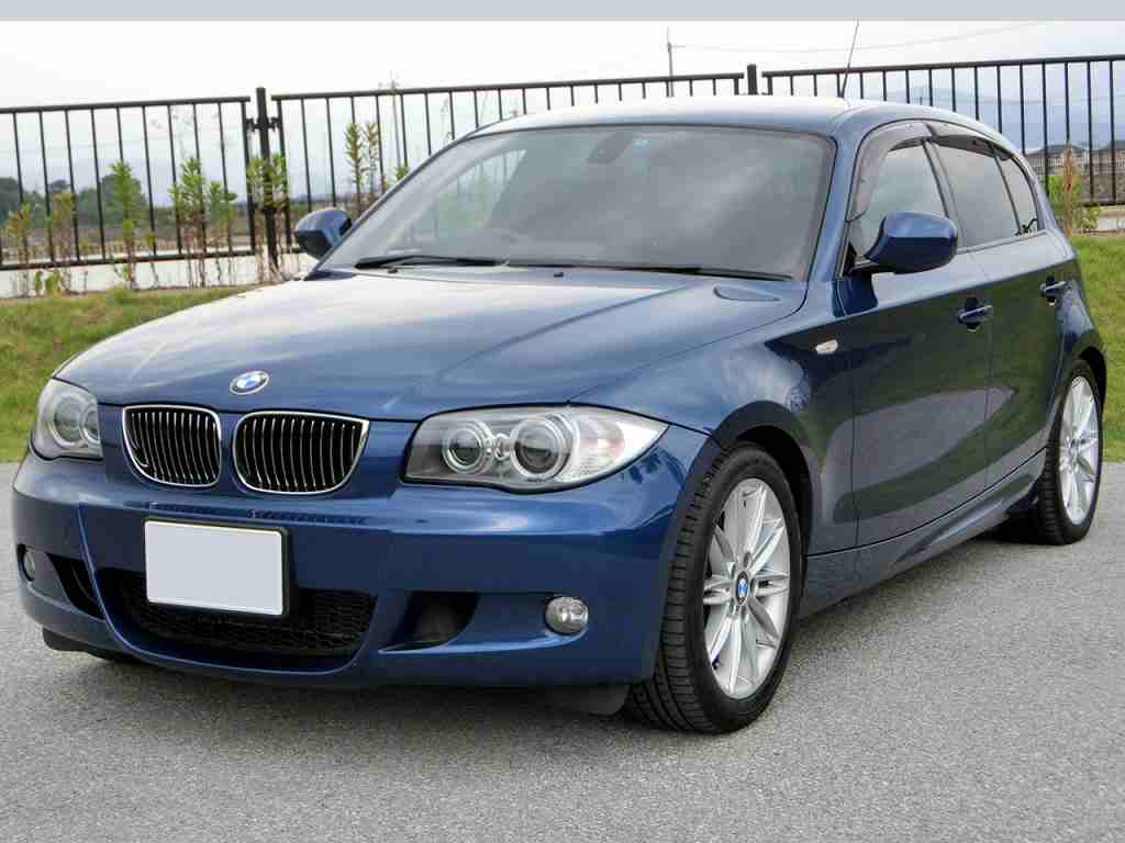 滋賀県中古車　BMW 1シリーズ 130i Mスポーツ