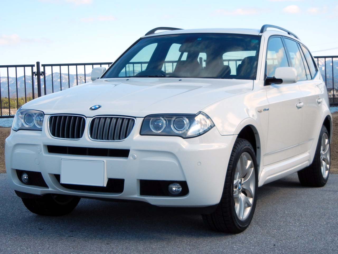 滋賀県中古車　BMW X3 2.5si Mスポーツパッケージ