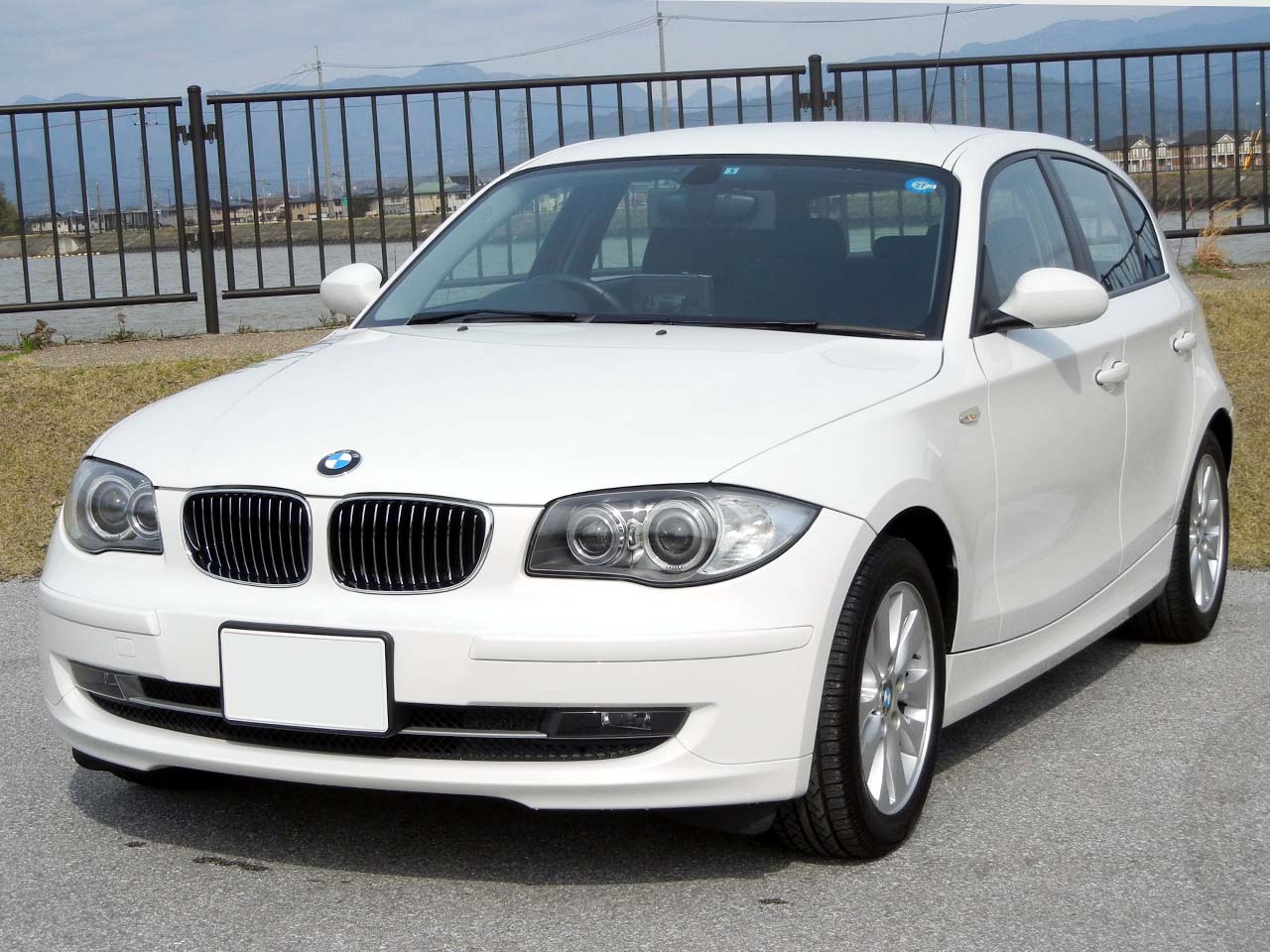 滋賀県中古車　BMW 1シリーズ 116i 後期