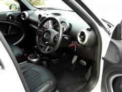 滋賀県中古車　BMW MINI クーパーＳクロスオーバー　