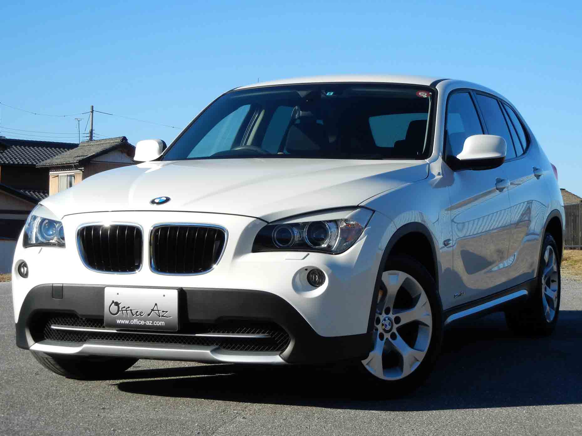 滋賀県中古車　BMW X1 sDrive 18i