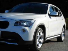 滋賀県中古車　BMW X1 sDrive 18i