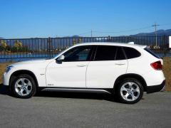 滋賀県中古車　BMW X1 sDrive 18i