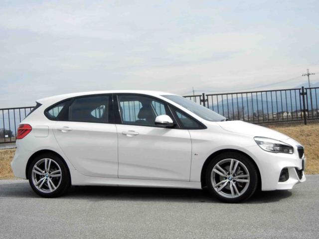 滋賀県中古車　BMW 2シリーズ 218i アクティブツアラー Mスポーツ