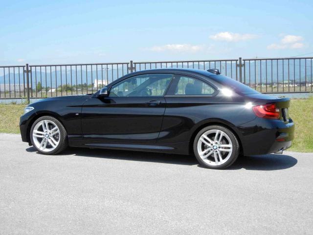 滋賀県中古車　BMW 2シリーズ 220i クーペMスポーツ