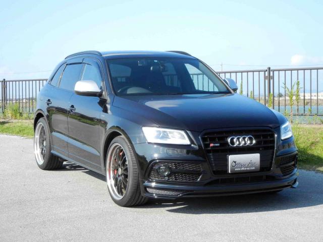 滋賀県中古車　アウディ SQ5 ベースグレード