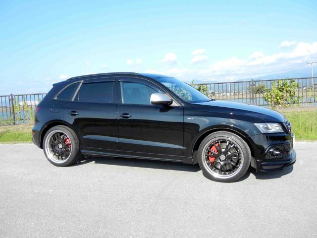 滋賀県中古車　アウディ SQ5 ベースグレード