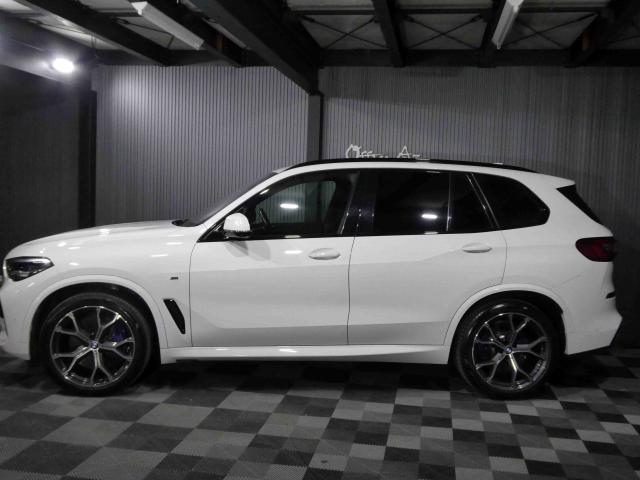 滋賀県中古車　BMW X5 xDrive35d Mスポーツ