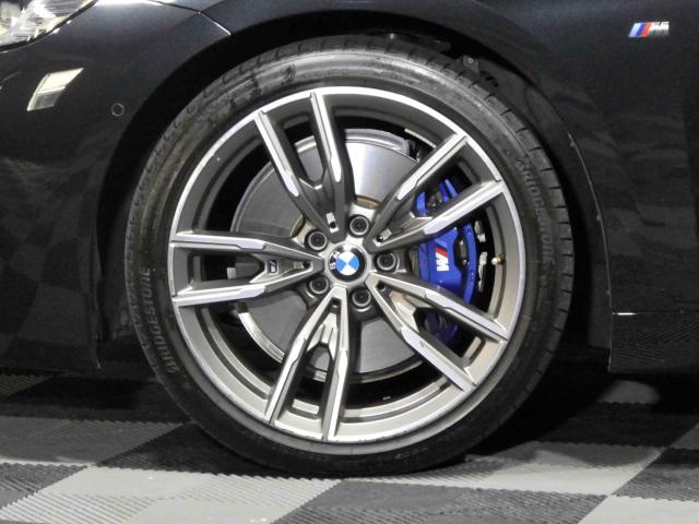 滋賀県中古車　BMW 2シリーズクーペ M240i xDrive