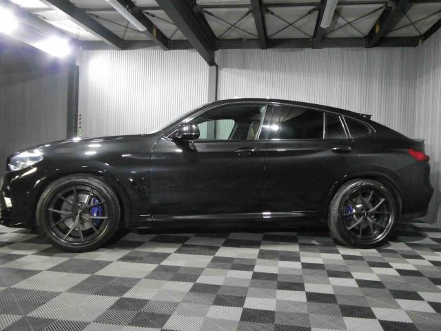 滋賀県中古車　BMW X4 xDrive30i Mスポーツ